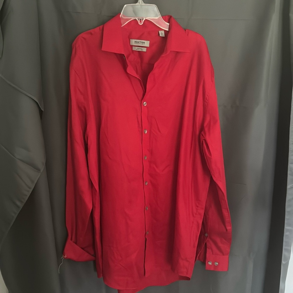 Kenneth Cole reaction slim fit wrinkle free red button down shirt
